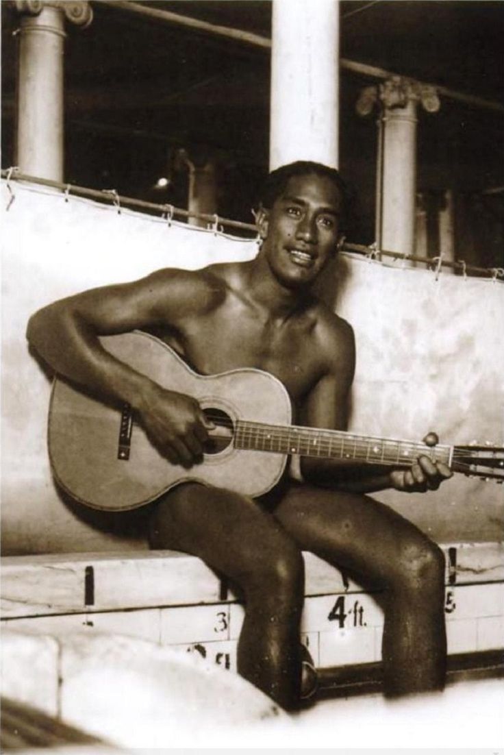 Duke Kahanamoku – The Father of Modern Surfing