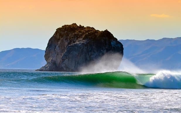 Witch's Rock surf break, Costa Rica